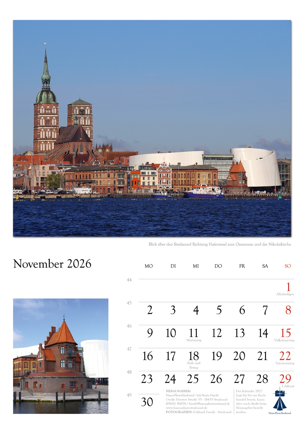 Blick über den Strelasund Richtung Hafeninsel zum Ozeaneum und der Nikolaikirche