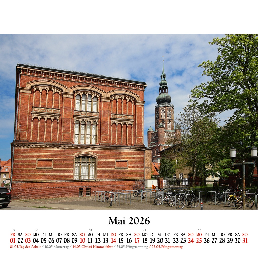 Blick vom Wall auf die Alte Universitätsbibliothek und den Greifswalder Dom