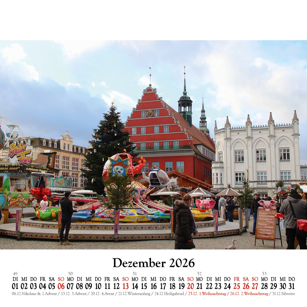 Weihnachtsmarkt vor dem aus dem 13.Jahrhundert stammenden Rathaus von Greifswald