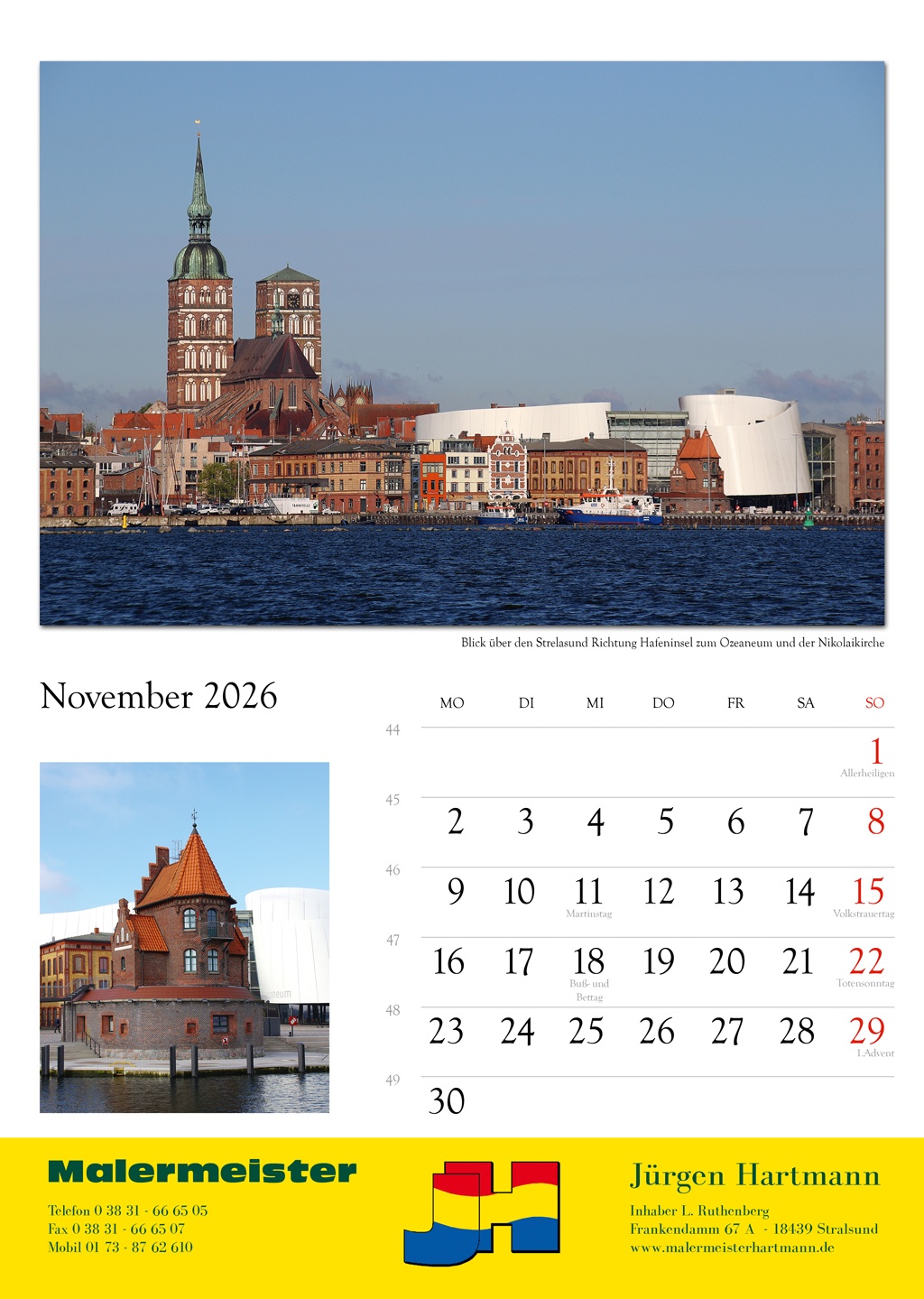Blick über den Strelasund Richtung Hafeninsel zum Ozeaneum und der Nikolaikirche