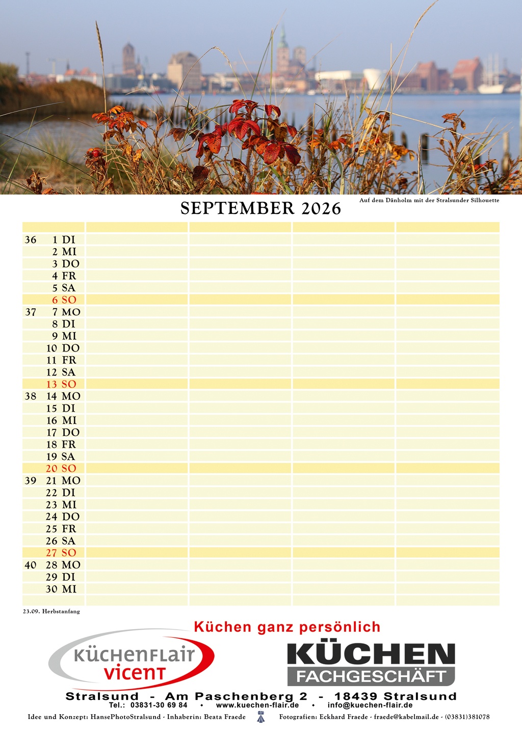 Auf dem Dänholm mit der Stralsunder Silhouette