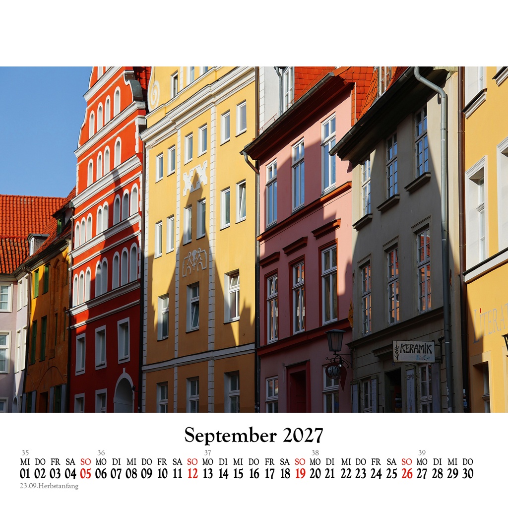 Schattenspiele an den Giebeln in der Fährstraße