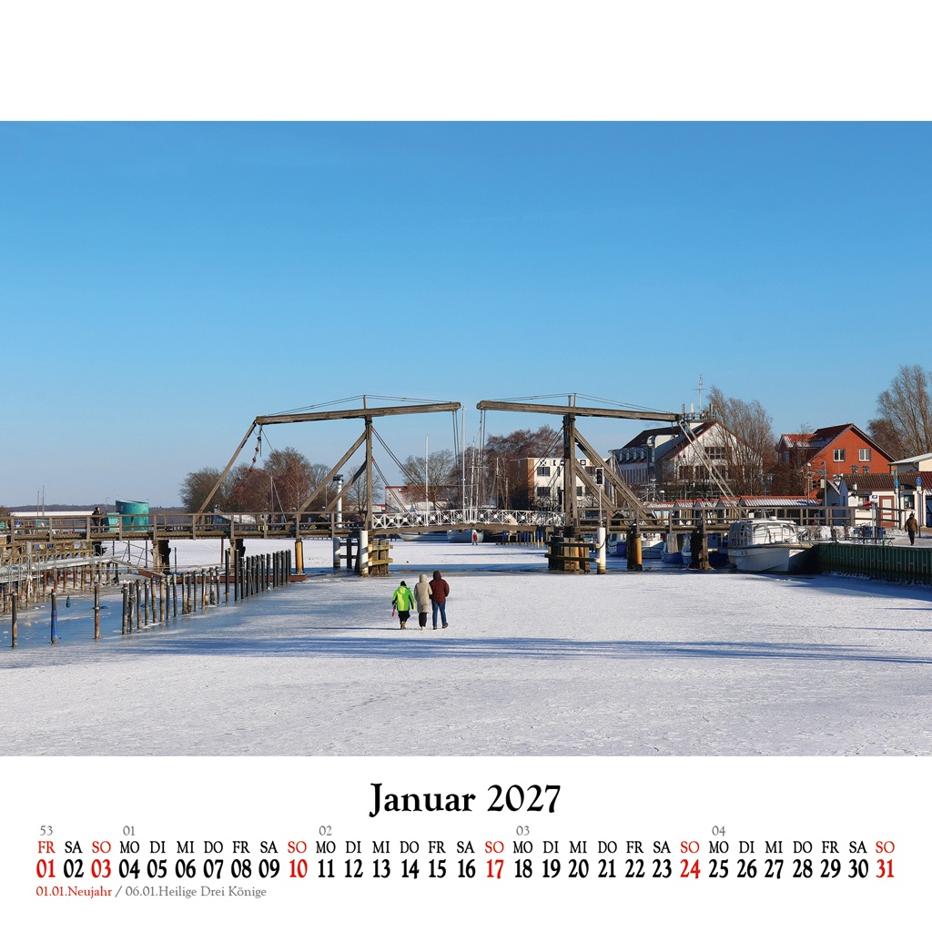 Der vereiste Ryck mit der historischen Klappbrücke in Wieck