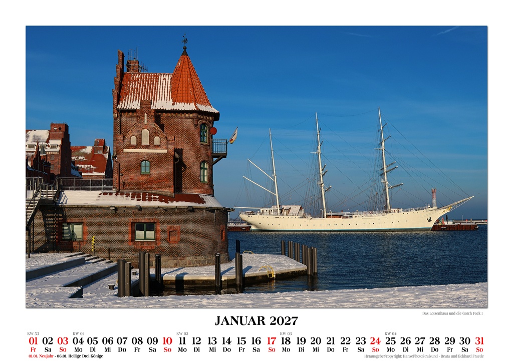 Das Lotsenhaus und die Gorch Fock 1 auf der Hafeninsel