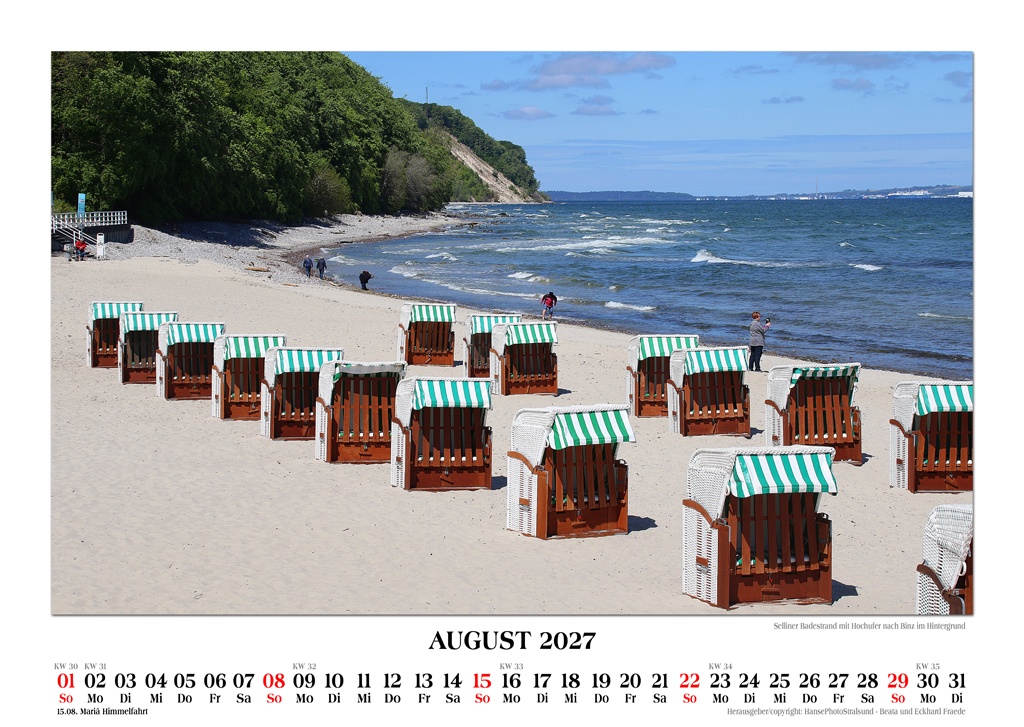 Selliner Badestrand mit Hochufer nach Binz im Hintergrund